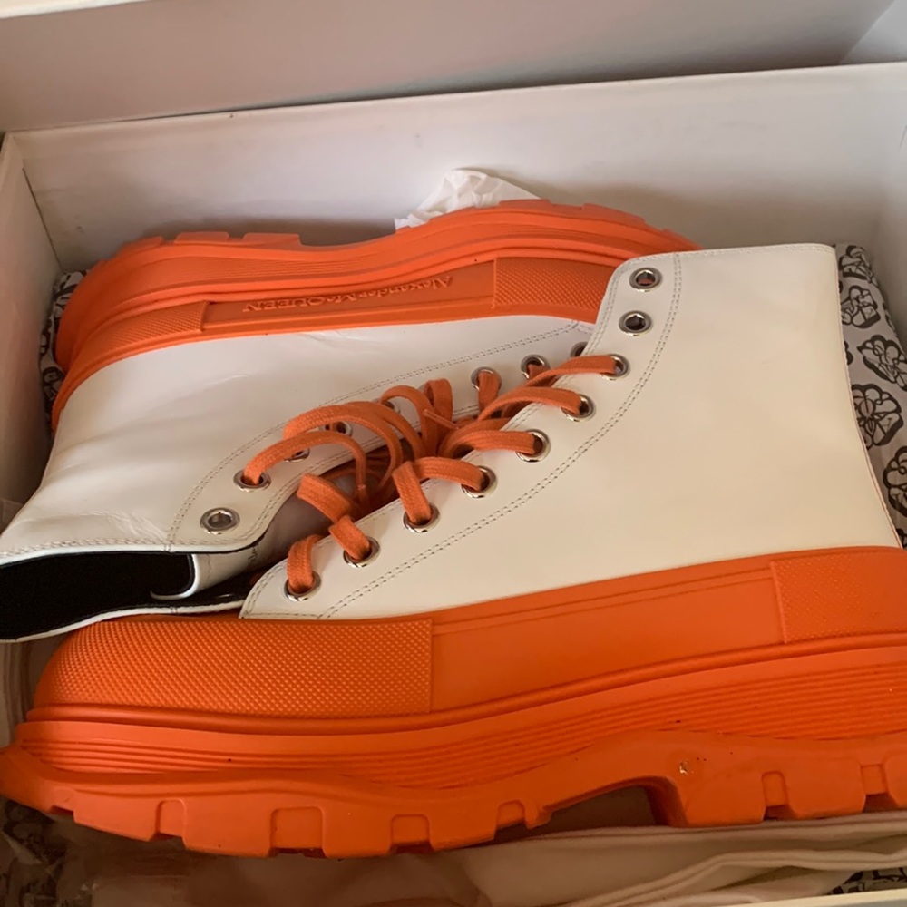 Alexander mcqueen boots size 8 orange